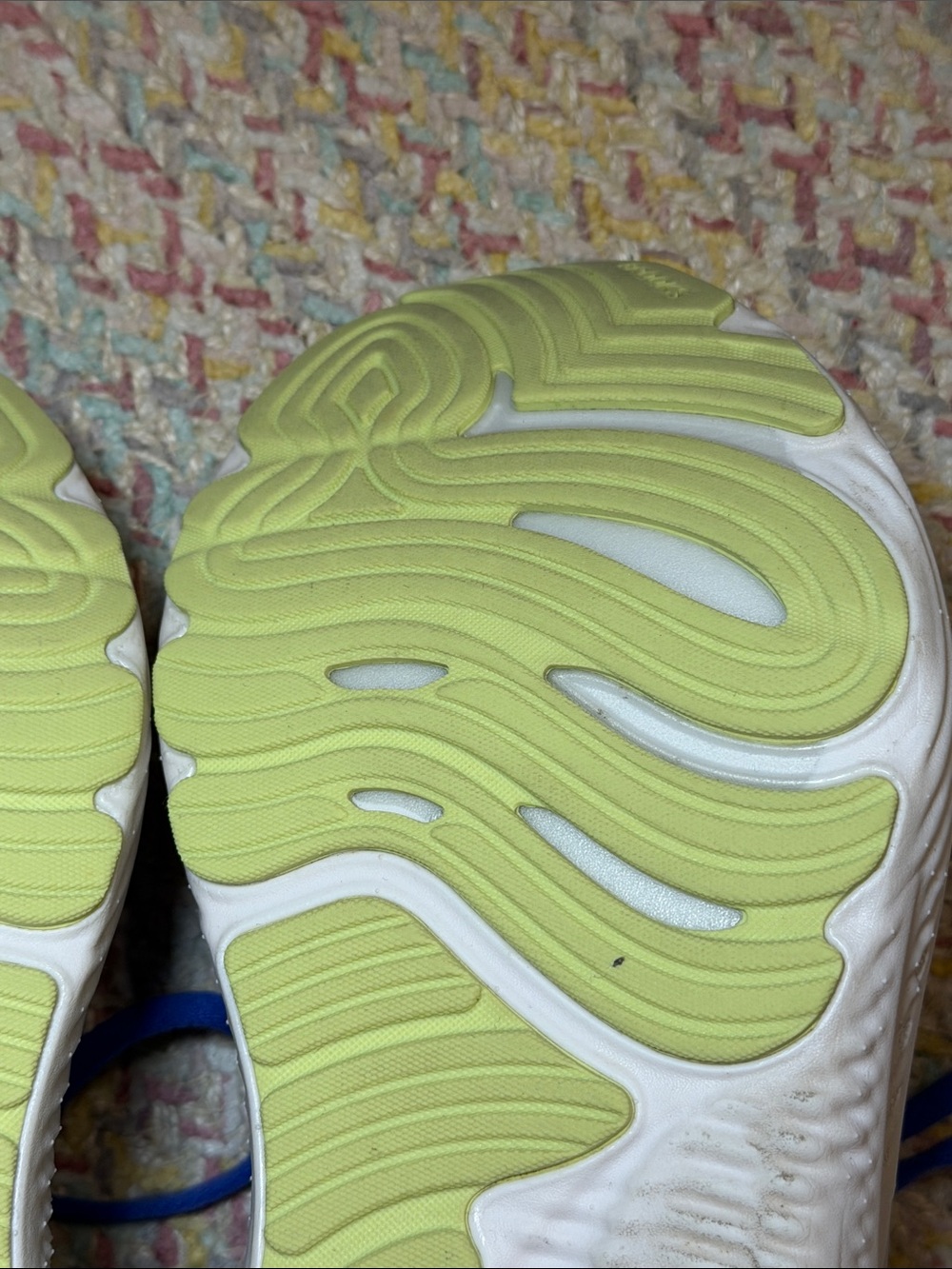 Brooks Women’s Glycerin GTS 22 Running Shoes in Royal Blue with Lime 🍋🟩 Green - Picture 10 of 15